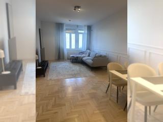 Nekretnine - Stanovi - 3-КОМНАТНАЯ КВАРТИРА, 68 м²