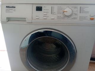 Бела техника и кућни апарати - Машине за прање веша - Miele Softtronic W3245, за поправку или делове