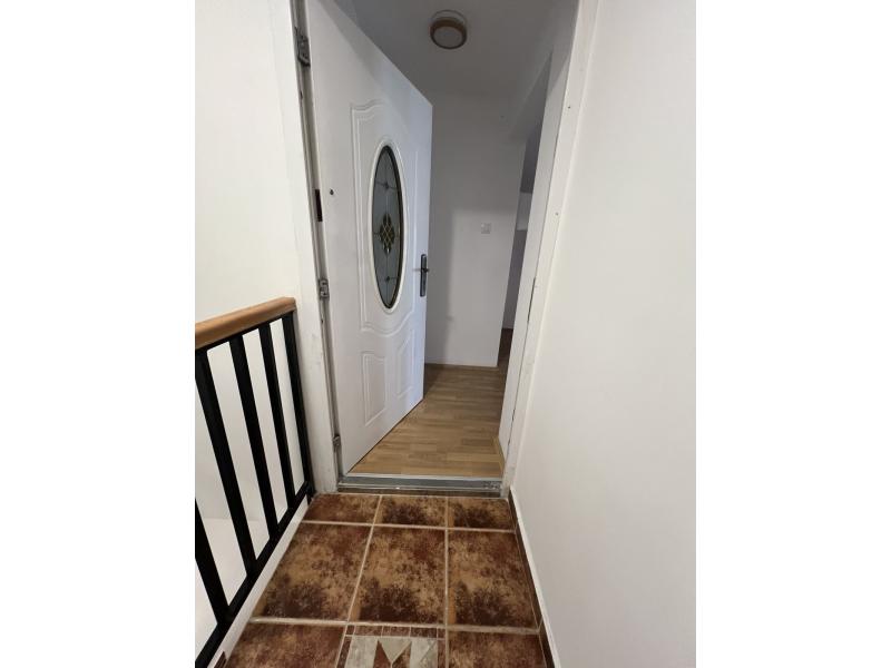 Некретнине - Куће - КУЋА У СРЕМСКОЈ КАМЕНИЦИ, 73м²