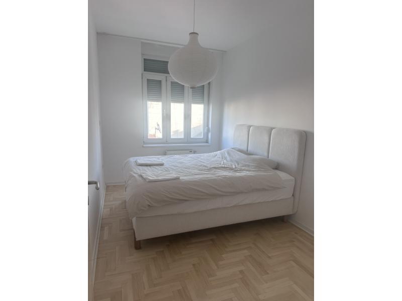 Nekretnine - Stanovi - 3-КОМНАТНАЯ КВАРТИРА, 68 м²