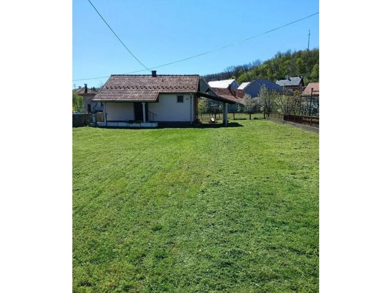 Недвижимость - Дома, дачи и виллы - ДОМ В БЕРЗОЙ ПАЛАНКЕ, 50 м²