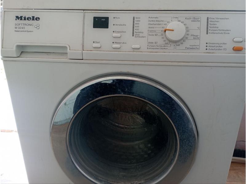 Bela tehnika i kućni aparati - Mašine za pranje veša - Miele Softtronic W3245, под ремонт или на запчасти