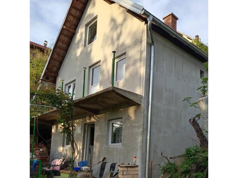 Nekretnine - Kuće, vikendice i vile - Kuća u selu Golubinje, 150 m²