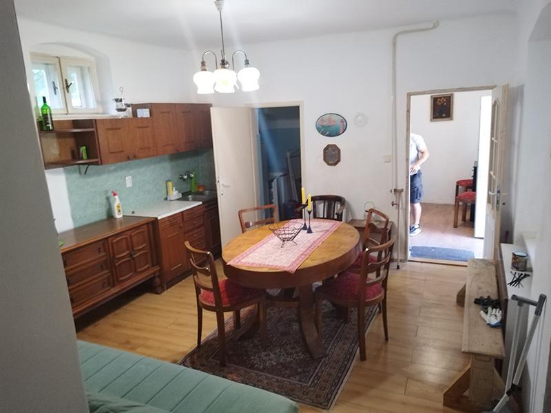Недвижимость - Дома, дачи и виллы - ДОМ В СРБОБРАНЕ, 195 м²