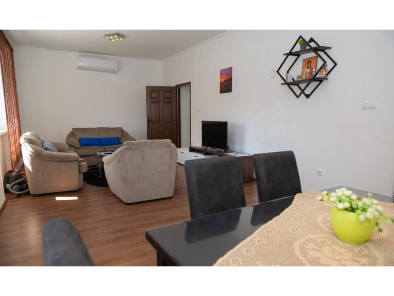 Nekretnine - Kuće, vikendice i vile - Kuća u Bačkoj Topoli, Srbija, 70 m²